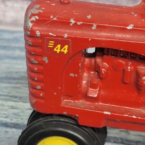 Vtg 1985 scale models 1/16 scale Massey Harris model 44 diecast n/front tractor - Picture 2 of 13